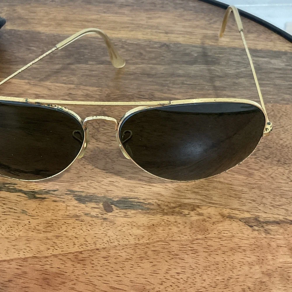 Vintage B&L Ray Ban USA Aviator  64-14 Gold Frame Sunglasses.